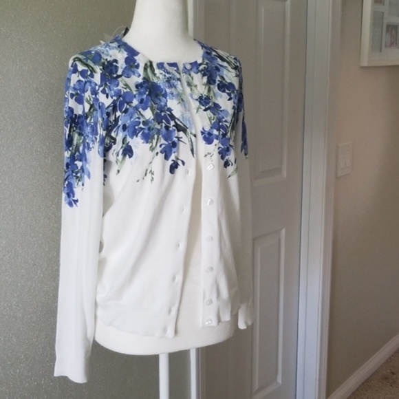 Bnwt Karen Scott Floral Cardigan 